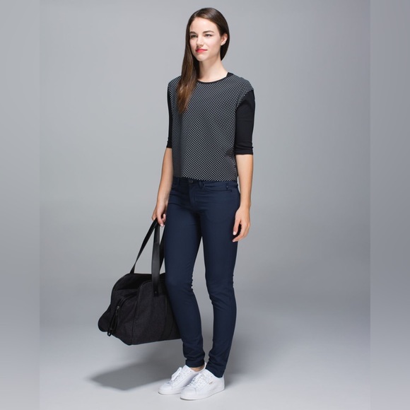 Lululemon Out of This World Tee - Picture 3 of 14